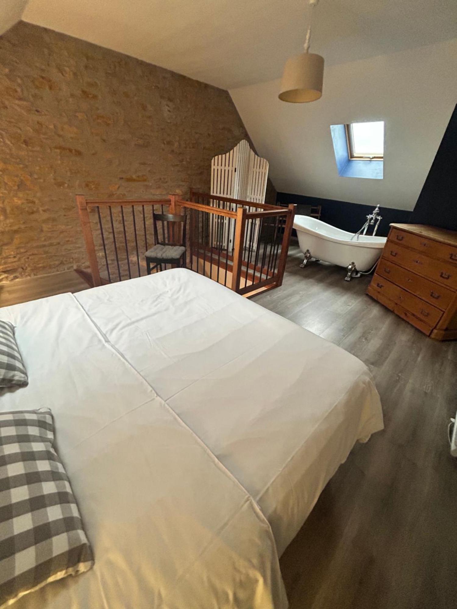 Bed and Breakfast Le D'Tour Gourmand Toulouse-le-Chateau Esterno foto