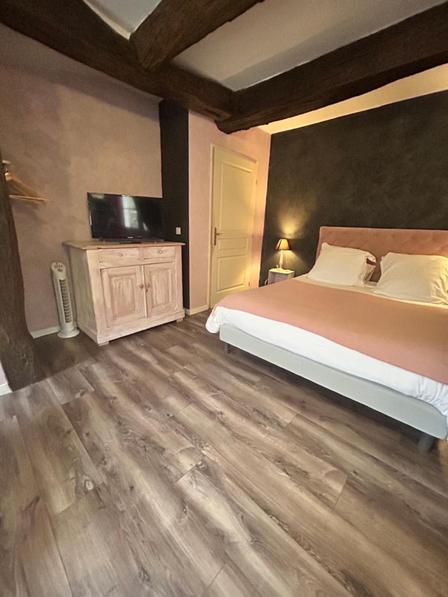 Bed and Breakfast Le D'Tour Gourmand Toulouse-le-Chateau Esterno foto